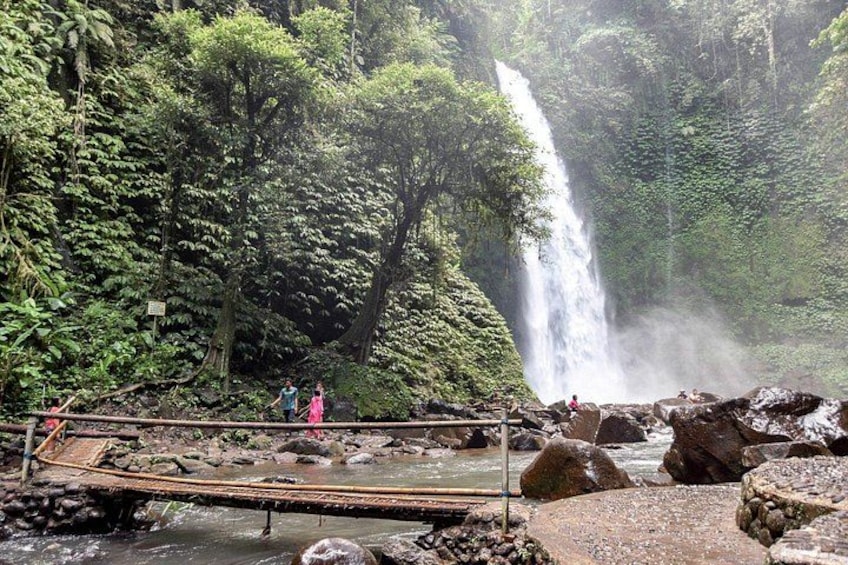 Nungnung Waterfall 2