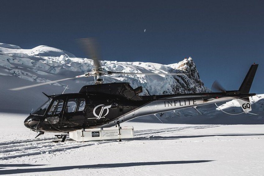 45-Minute Glacier Highlights Helicopter Tour from Mount Cook 2