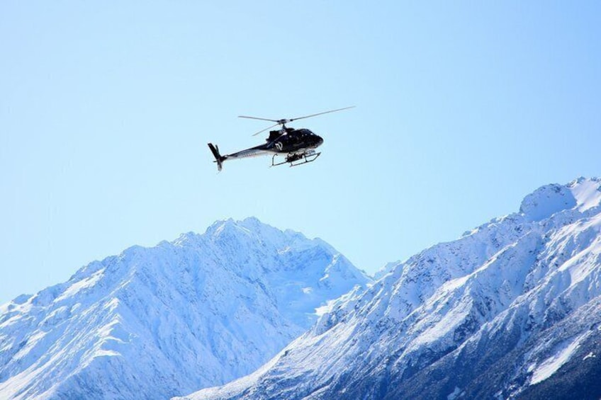 45-Minute Glacier Highlights Helicopter Tour from Mount Cook 2