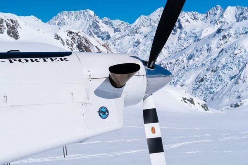 55 minute Grand Circle Ski Plane 3