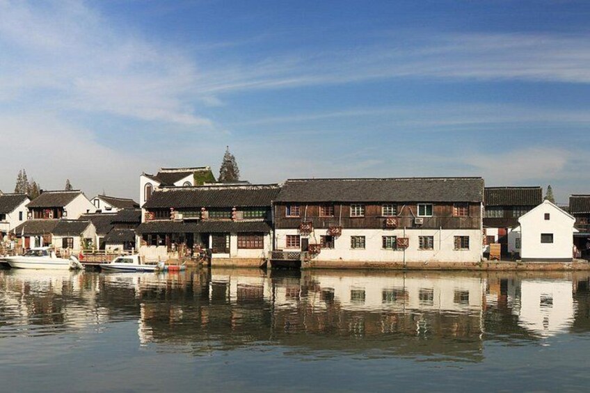 Zhujiajiao Village Tour with Gondola, Lunch, Garden Walk and Cafe 2