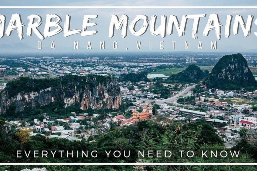 Les Monts de Marbre, à Da Nang, au Vietnam, avec une ville au premier plan et des montagnes en arrière-plan. 3