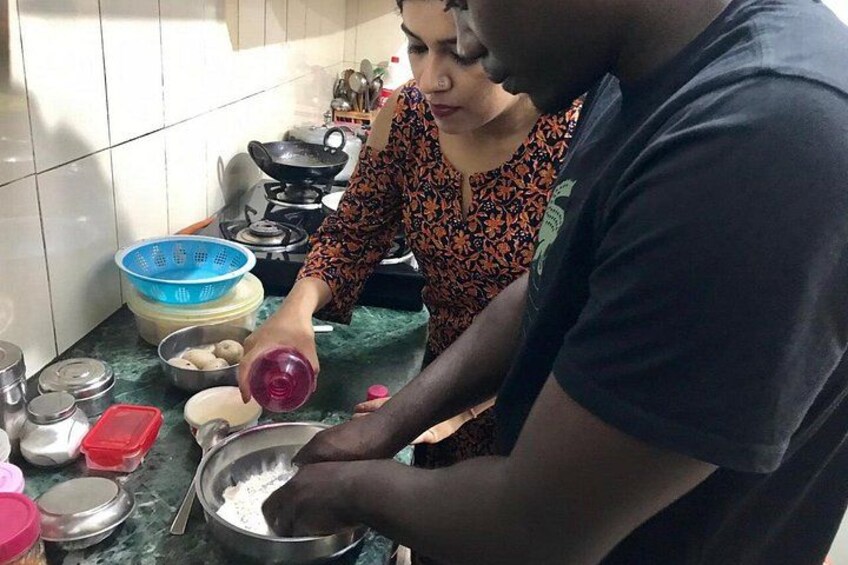 Culinary Experience: Food Tour or Cooking Class by Locals 3