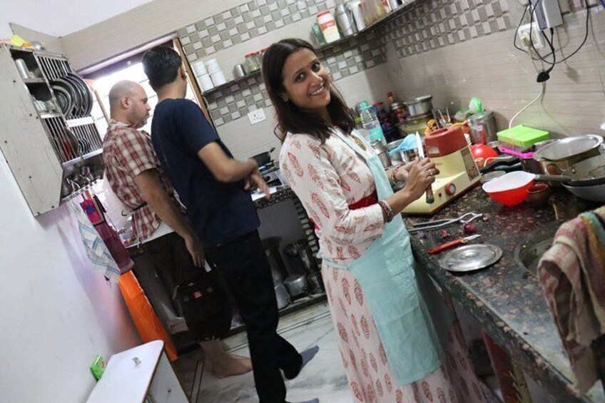 Culinary Experience: Food Tour or Cooking Class by Locals 4
