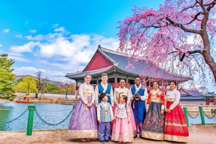 Small-Group Seoul Tour with Gyeongbokgung Palace (hotel pick-up) 4