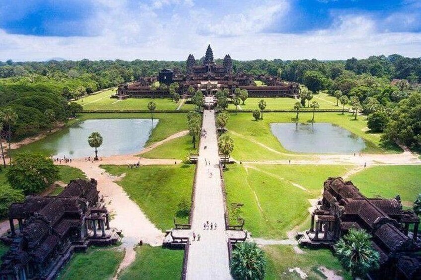 Angkor Wat Temple 4