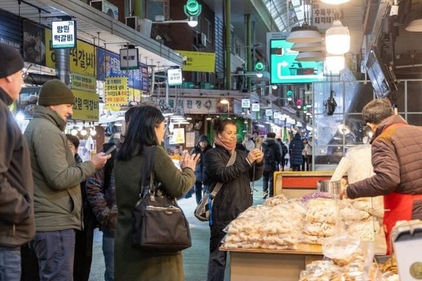 Korean Kimchi Making Day Experience with a Local Market Tour 4