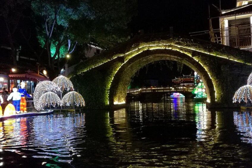 Zhouzhuang ancient water town 4