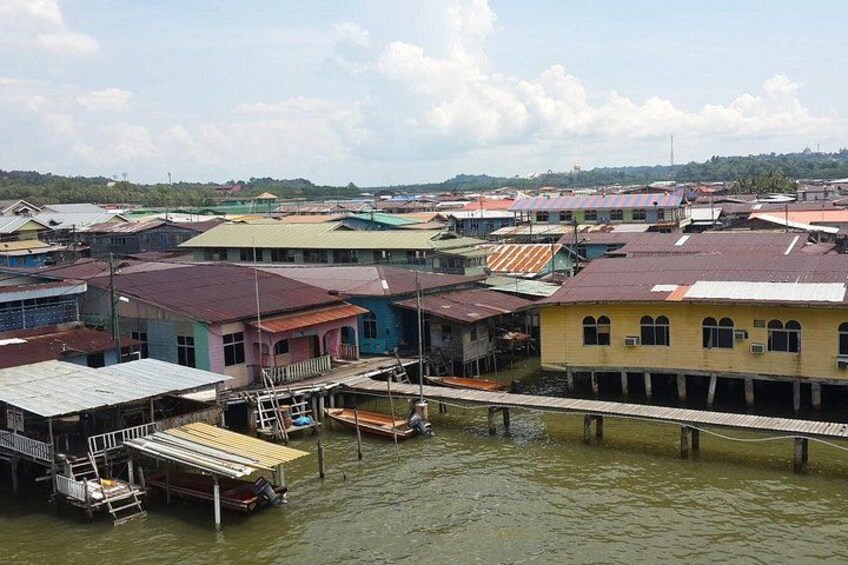 Brunei Full Day City Tour including Tamu Kianggeh, Royal Regalia & Kampung Ayer 4