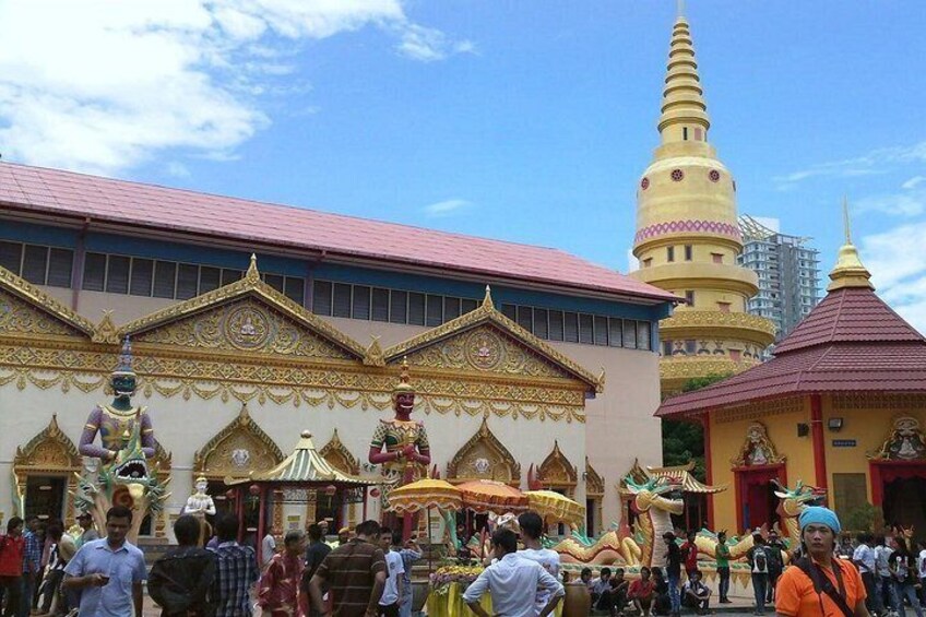 Explore Penang's capital and its best sights and attractions 2