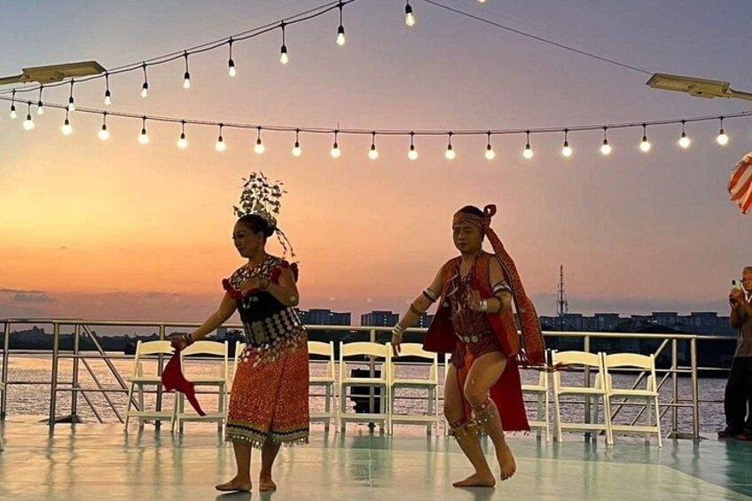 Kuching Heritage City Tour plus Sarawak Sunset River Cruise 1