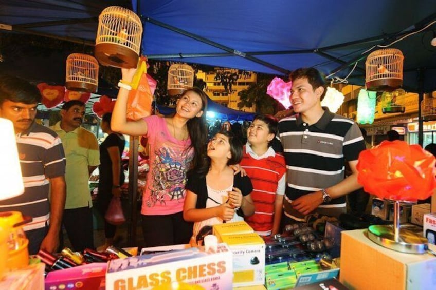 Private "Lepak-Lepak" Tour : Local Night Market & Mamak Stall 3