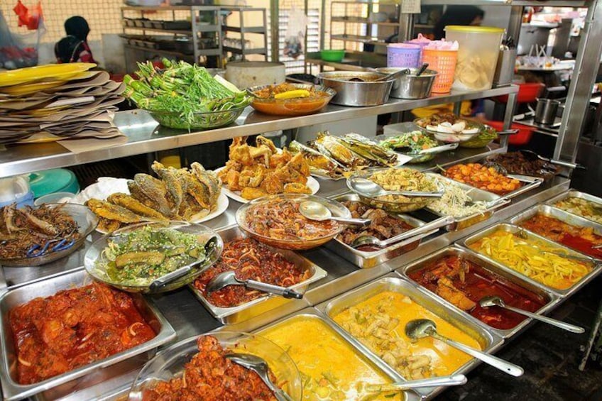 Private "Lepak-Lepak" Tour : Local Night Market & Mamak Stall 5