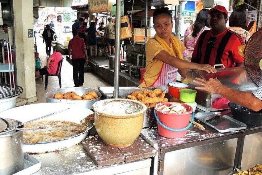 Sambal & Curry Street Food City Tour with Professional Tour Guide 2