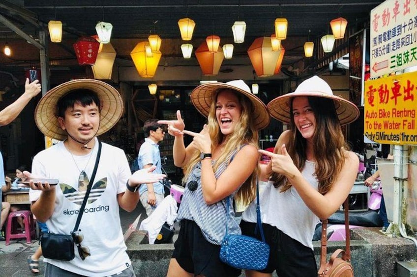 Pingxi Sky Lantern (Shifen Old Street) 3