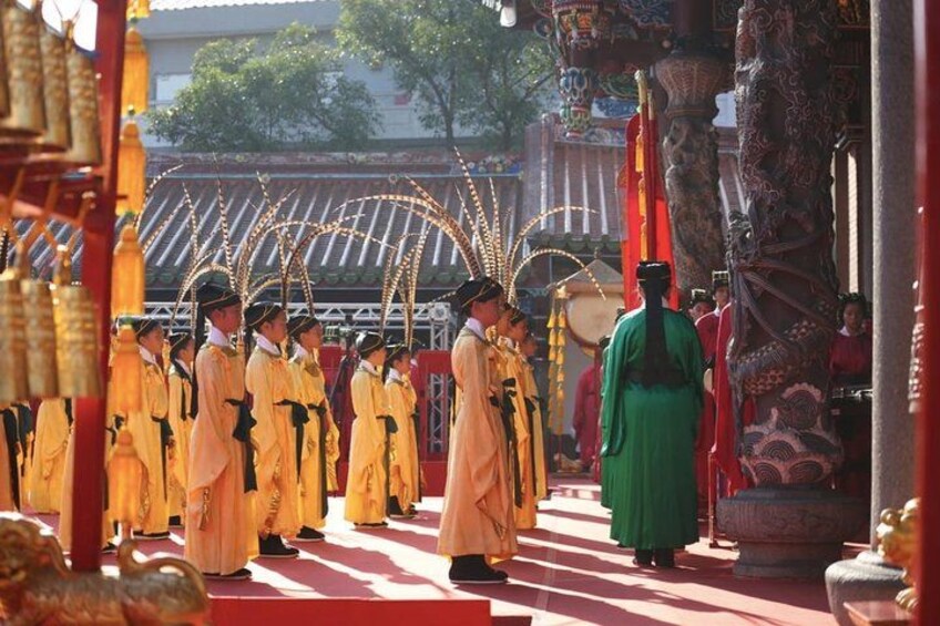 Taipei Confucius Temple 3