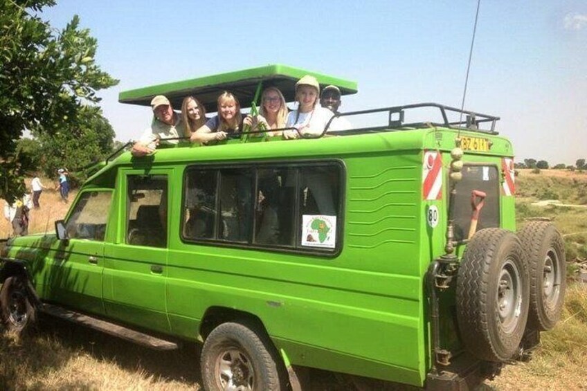 team ready for the tour 3