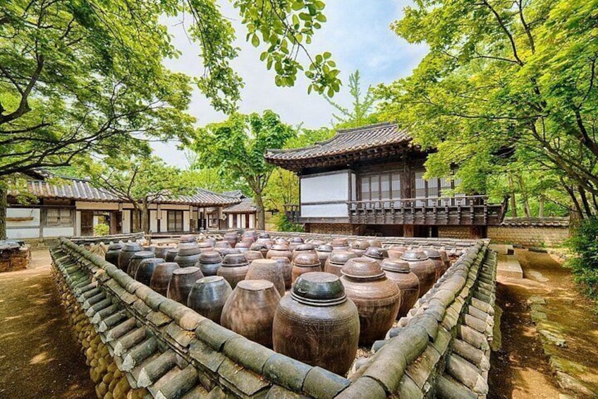 Korean Folk Village and Suwon Hwaseong Fortress Full Day Tour 4