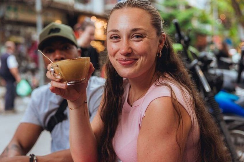 Eat Like a Local: Hanoi Street Food Adventure 4