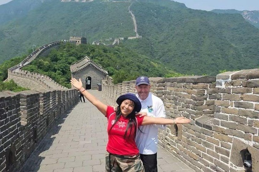 MuBus: Mutianyu Great Wall Bus Tour with Options(ENG/ESP/RUS) 3