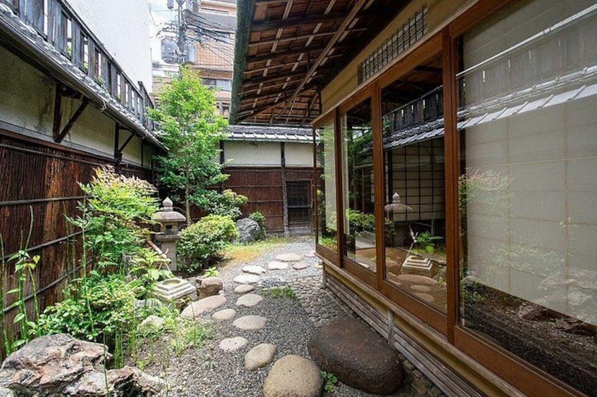 Kimono Tea Ceremony at Kyoto Maikoya, NISHIKI 5