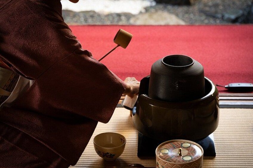 Kimono Tea Ceremony at Kyoto Maikoya, NISHIKI 3