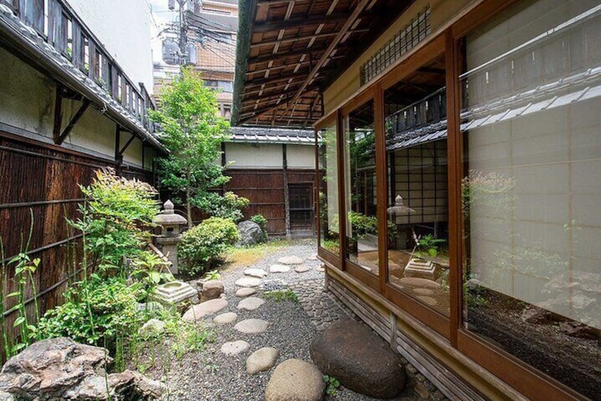 Kimono Tea Ceremony at Kyoto Maikoya, NISHIKI 5