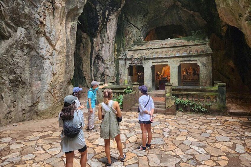 Meet Your Local Guide: Bringing History and Culture to Life! 5