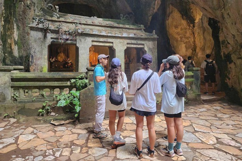 Meet Your Local Guide: Bringing History and Culture to Life! 3