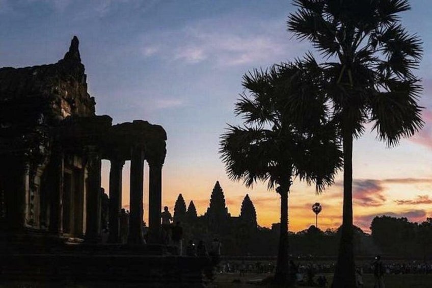 Inside Angkor temple on Sunrise 4