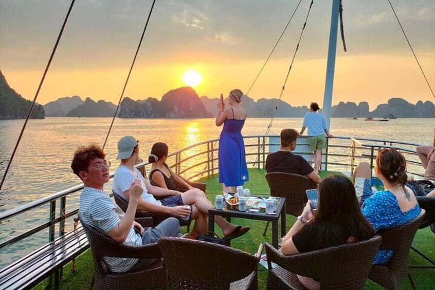 Sundeck-sunset 4