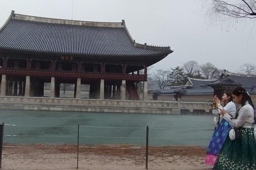 Seoul Private 4 Hour Tour with A Korean Buddy 5