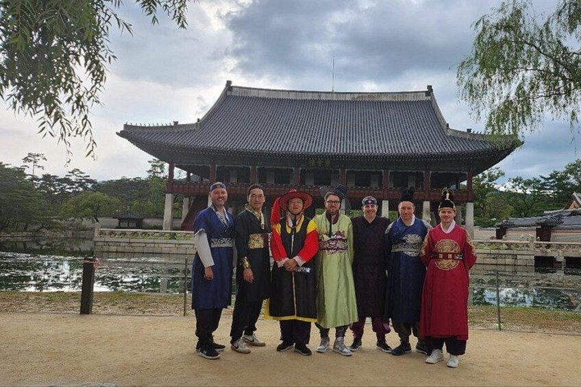 Small Group Half day morning Seoul city tour 2