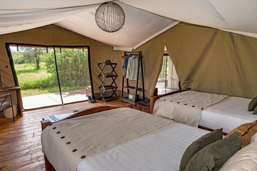 3 days Masai Mara private safari in AA lodge 2