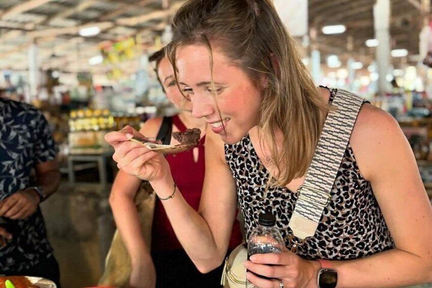 Introduction shrimp paste at Bang Niang Market. 4