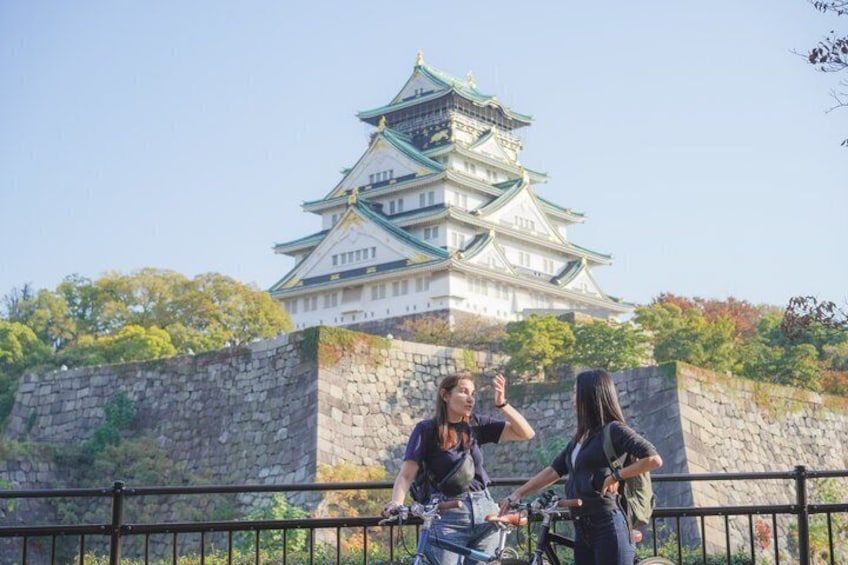 Osaka Castle & Local Neighborhoods 5h Bike Tour with Lunch 1