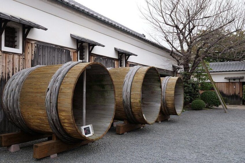 Kyoto Sake Tour in Fushimi: 18 Sake Tastings & Historic Breweries 3