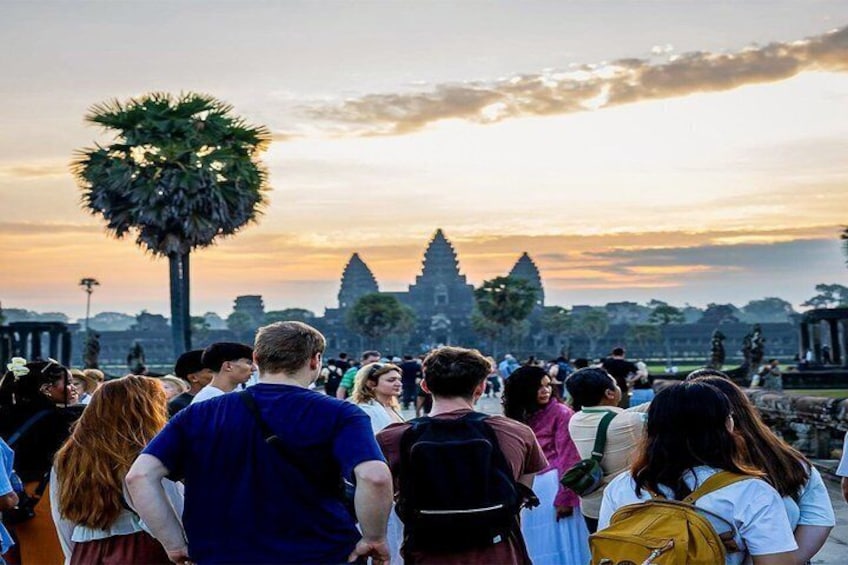 Full-Day Guided Sunset Tour of Angkor Wat 2