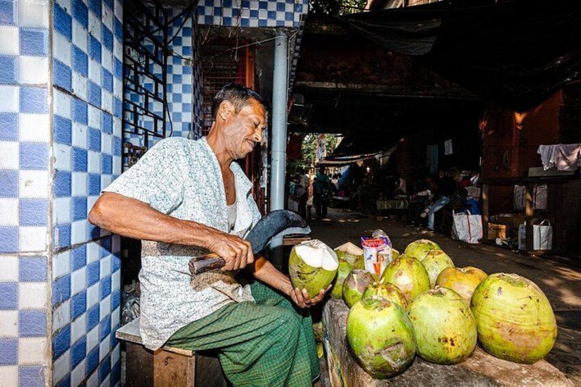 Bengali Nights Kolkata Food Tour with 13+ Tastings 3