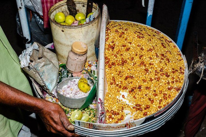 Bengali Nights Kolkata Food Tour with 13+ Tastings 2