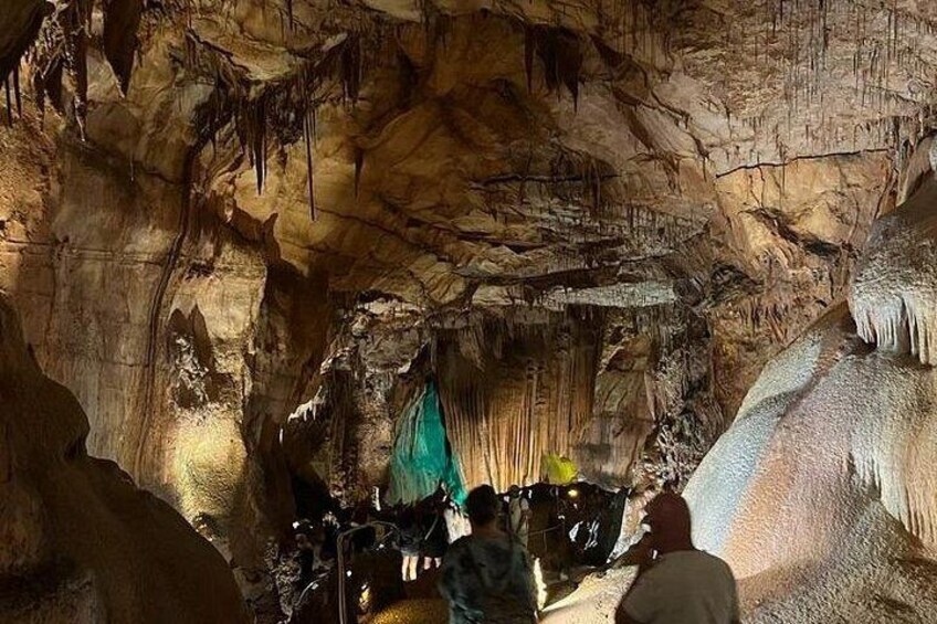 Mira Daire Caves 5