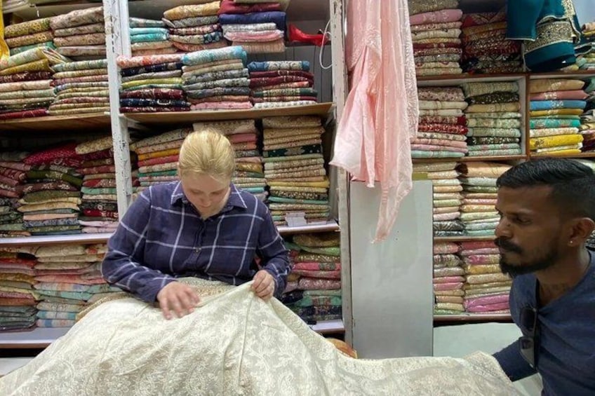 Explore the New colorful places in Mumbai Market Tour 3