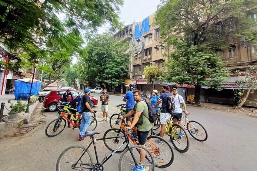 3 Hours Early Morning in South Mumbai Heritage Bicycle Tour