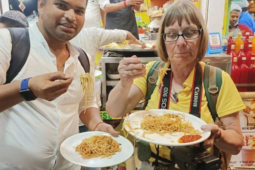 Mumbai Street Food Tour with Sunset View 3