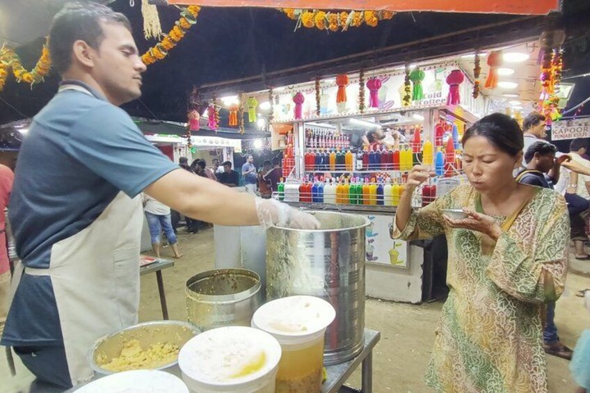 Mumbai Street Food Tour with Sunset View 4