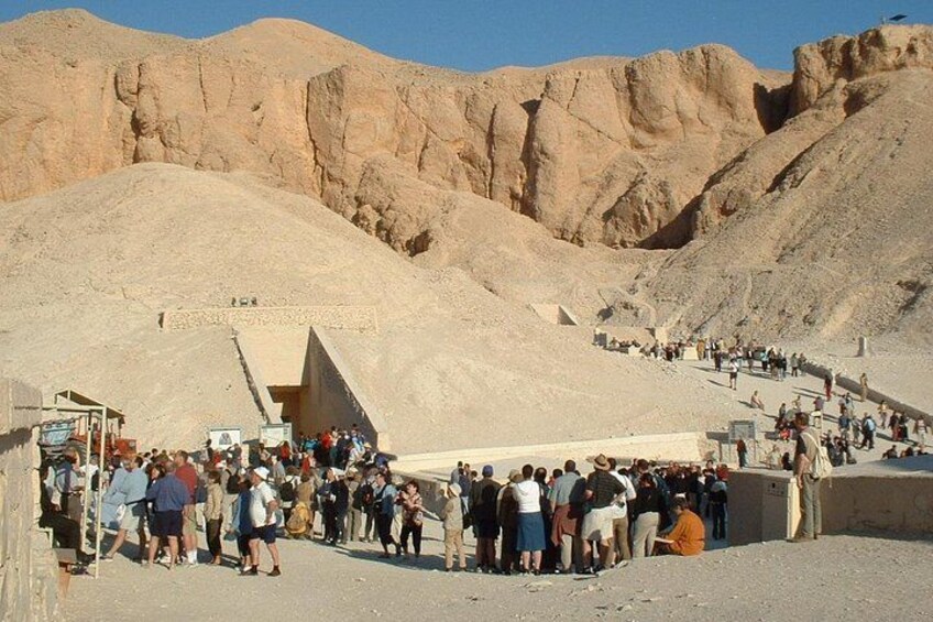 Luxor: Valley of Kings, Hatchepsut Temple ,Karnak & Luxor-DayTour 2