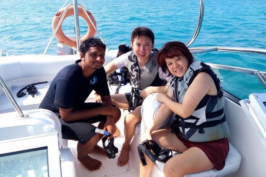 Snorkeling in the Maldives 2