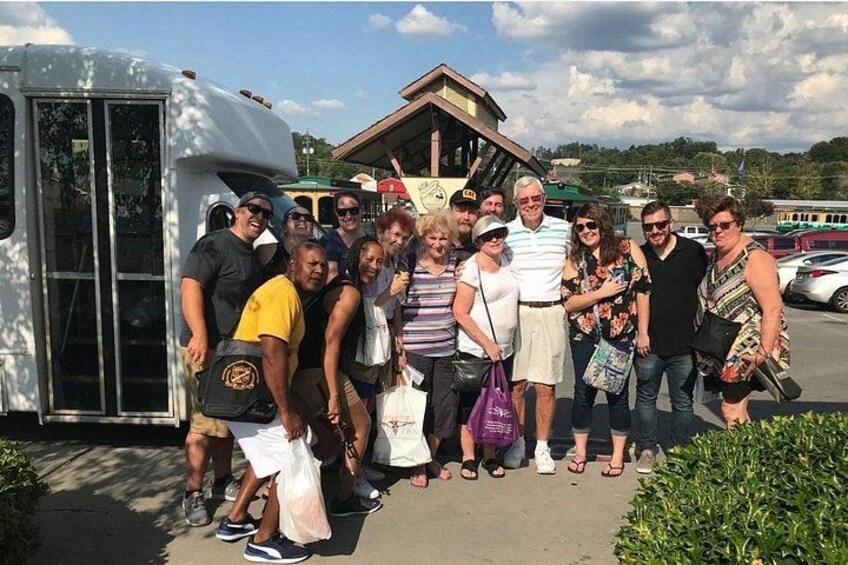 Famous Moonshine & Wine Tour From Pigeon Forge 5