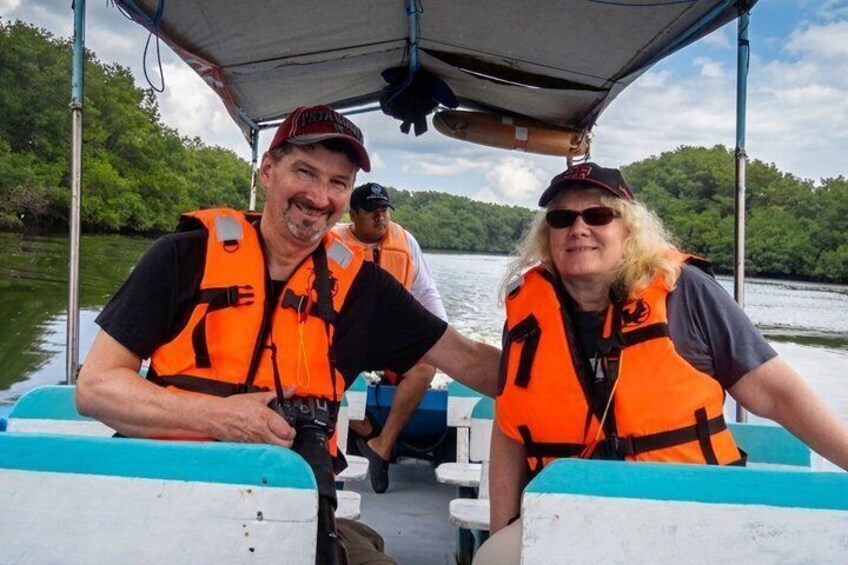Full Day Dolphins Mangroves and Birdwatching Tour from Guayaquil 3