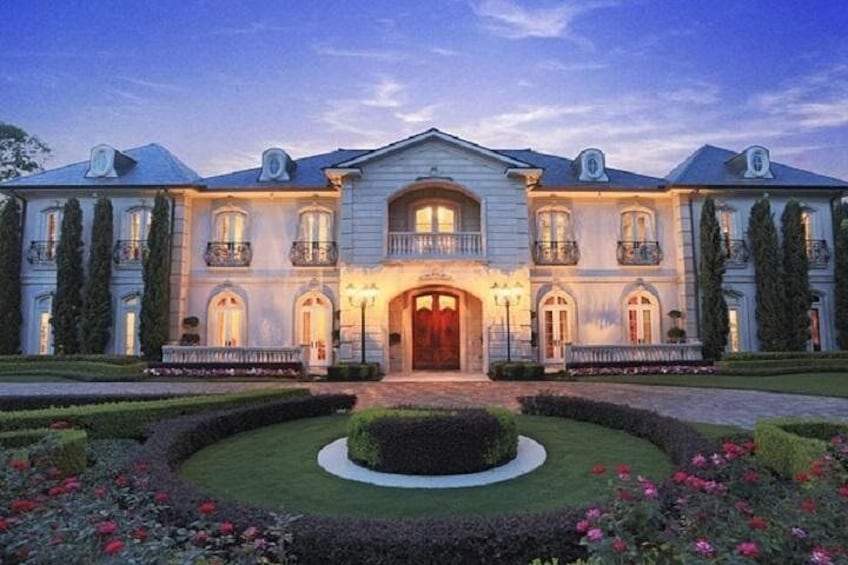 River Oaks neighborhood 4